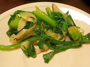 春菊と長ネギの炒め物