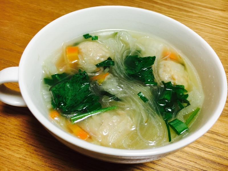 鶏団子と春雨スープ