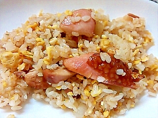 残った鶏の照り焼きで テリヤキチキンチャーハン レシピ 作り方 By Kuro 24 楽天レシピ