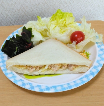 ツナマヨキャベツ♪サンド✧˖°