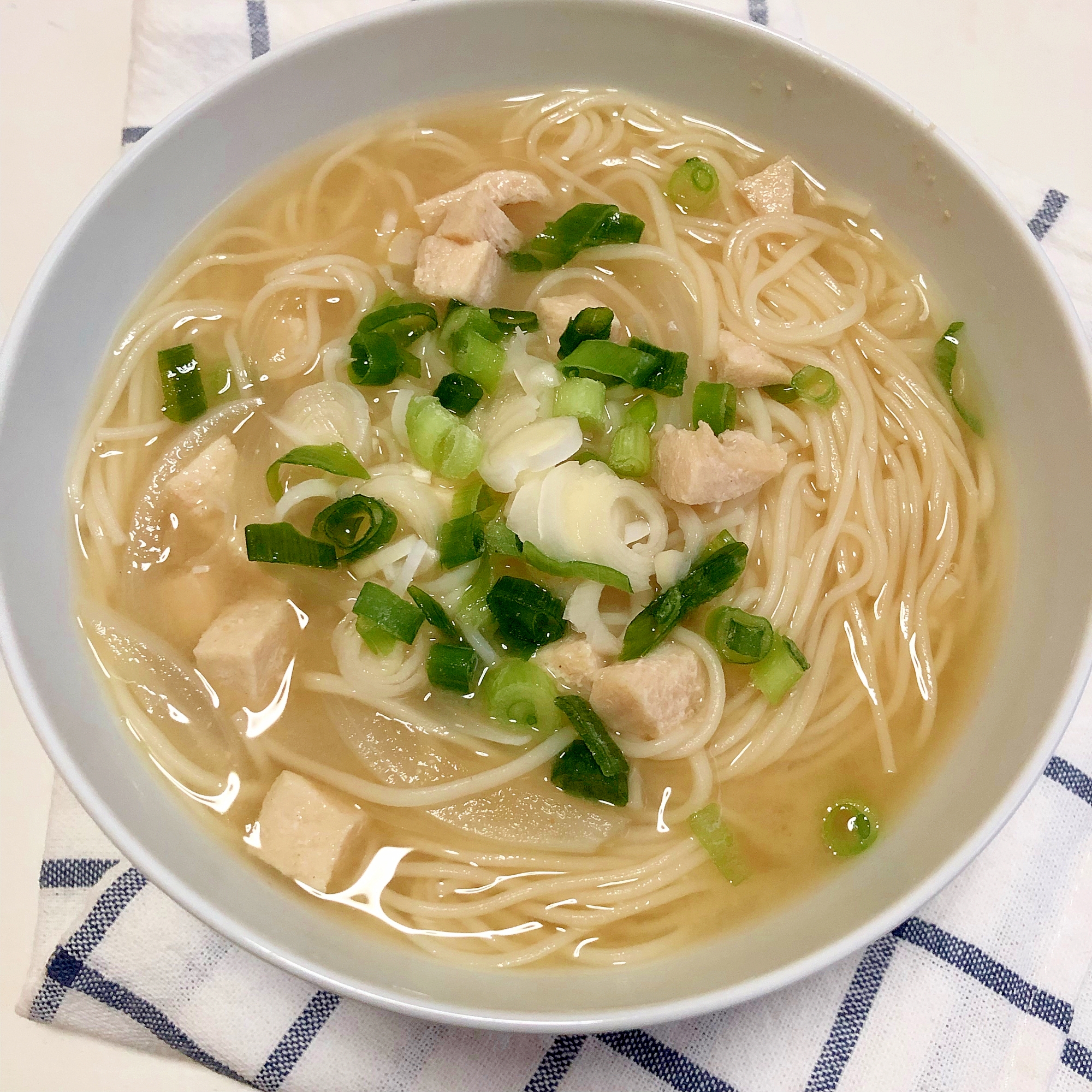 鶏肉と3種類ねぎの みそ味そうめん ♪