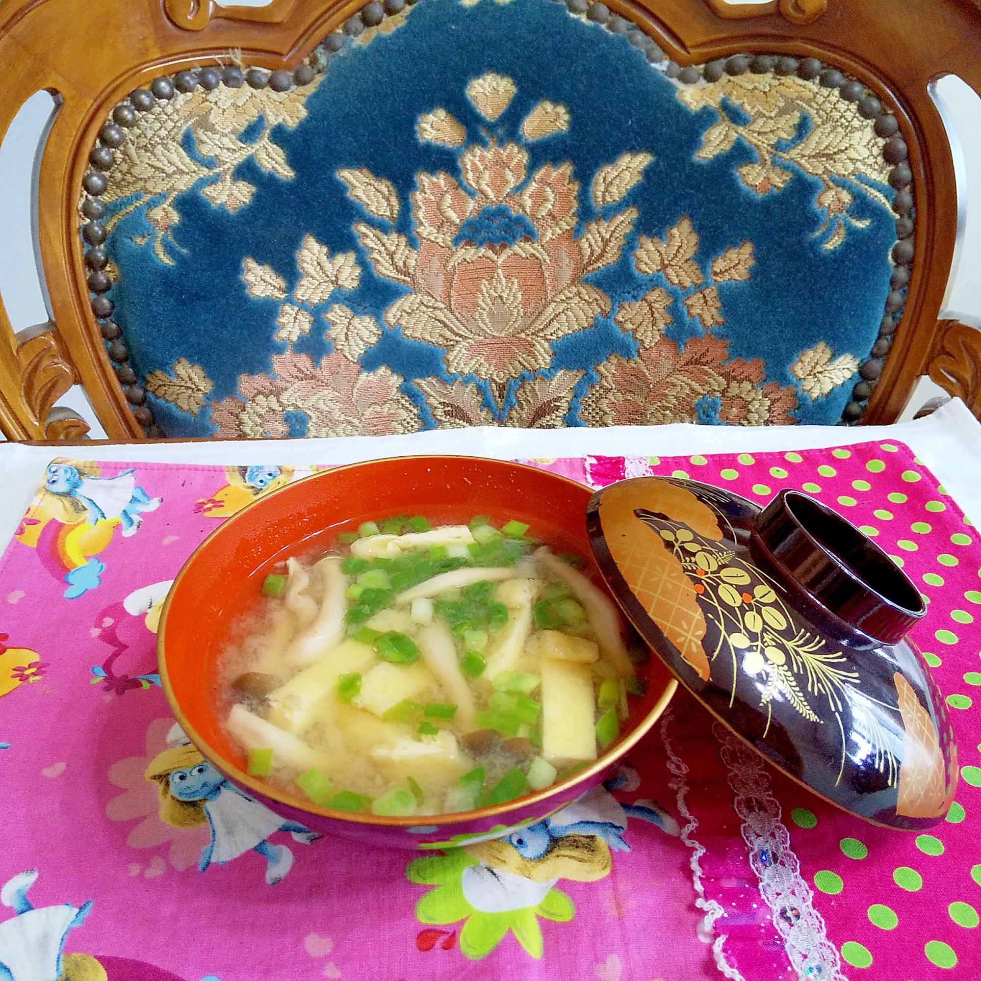 しめじのお味噌汁 レシピ 作り方 By Mimi2385 楽天レシピ しめじのお味噌汁 レシピ 作り方 By Mimi2385 楽天レシピ