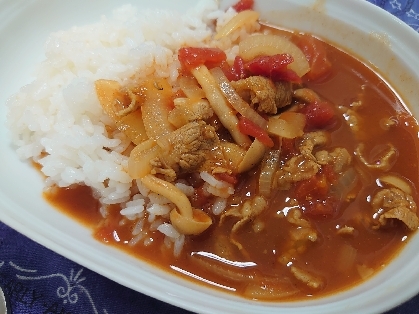 あまり牛肉でカレーを作らないのですが、こちらのレシピのお陰でいつもと違う欧風っぽいカレーができ気に入りました(๑´ڡ`๑)♡