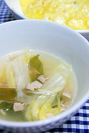 コンソメで中華っぽいスープ