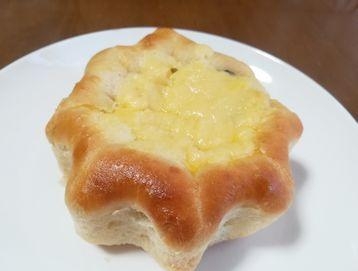 ベイクドチーズパン