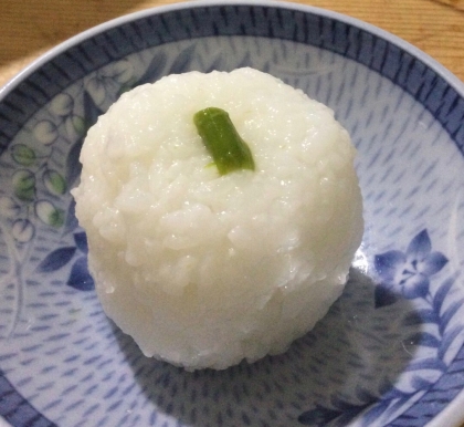 焼売おにぎり（緑野菜をトッピング）•.¸¸¸.☆