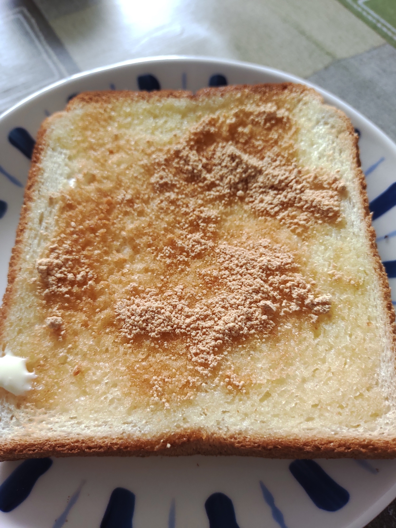 朝食にきなこのトースト