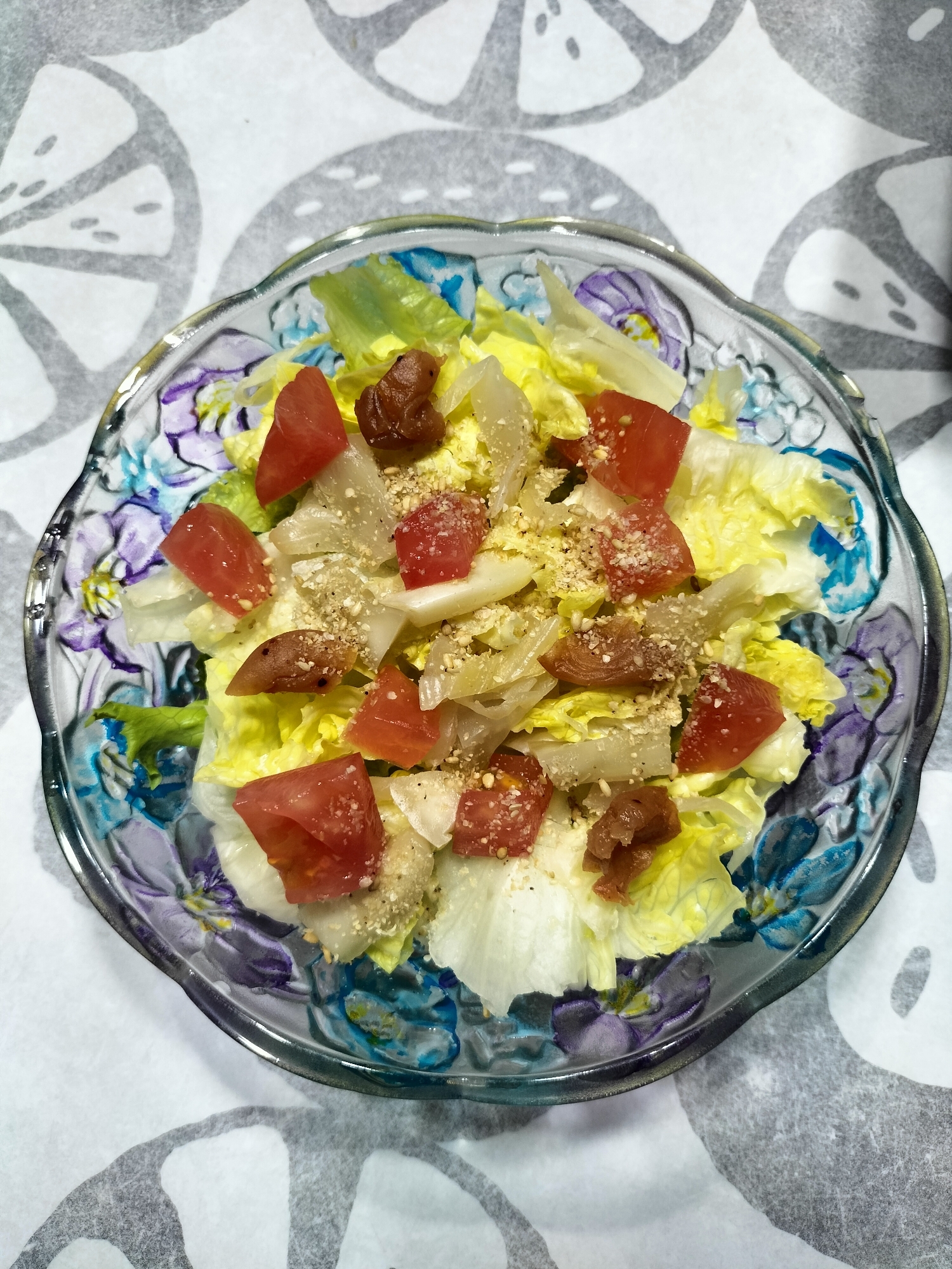 キャベツの糠漬けと蜂蜜梅のサラダ