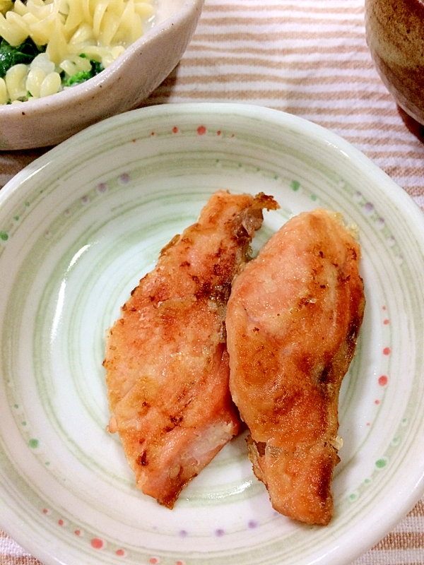 【取分け離乳食】手づかみ食べ☆鮭のムニエル風