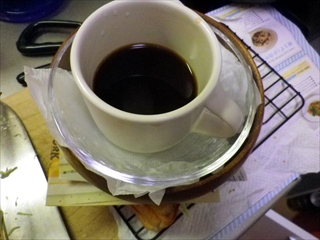 あぁお話がつきないねぇお休みの午後は…。と、そろそろシオコが底をつきｗそうなので、このへんでおいとまします。
いつもおいしいコーヒーをどうもありがとう。