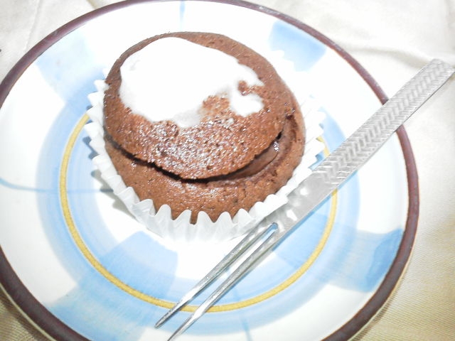 市販のカップケーキでアレンジチョコケーキ レシピ 作り方 By あけぼのマジック 楽天レシピ