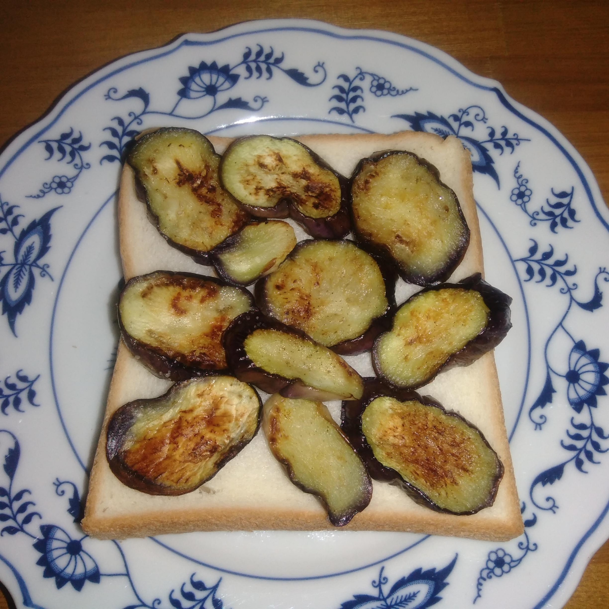 茄子のシンプルソテーオープンサンド