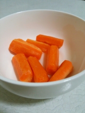 レンジでじゃがいもと人参の付け合わせ レシピ 作り方 By あ ち0024 楽天レシピ レンジでじゃがいもと人参の付け合わせ レシピ 作り方 By あ ち0024 楽天レシピ