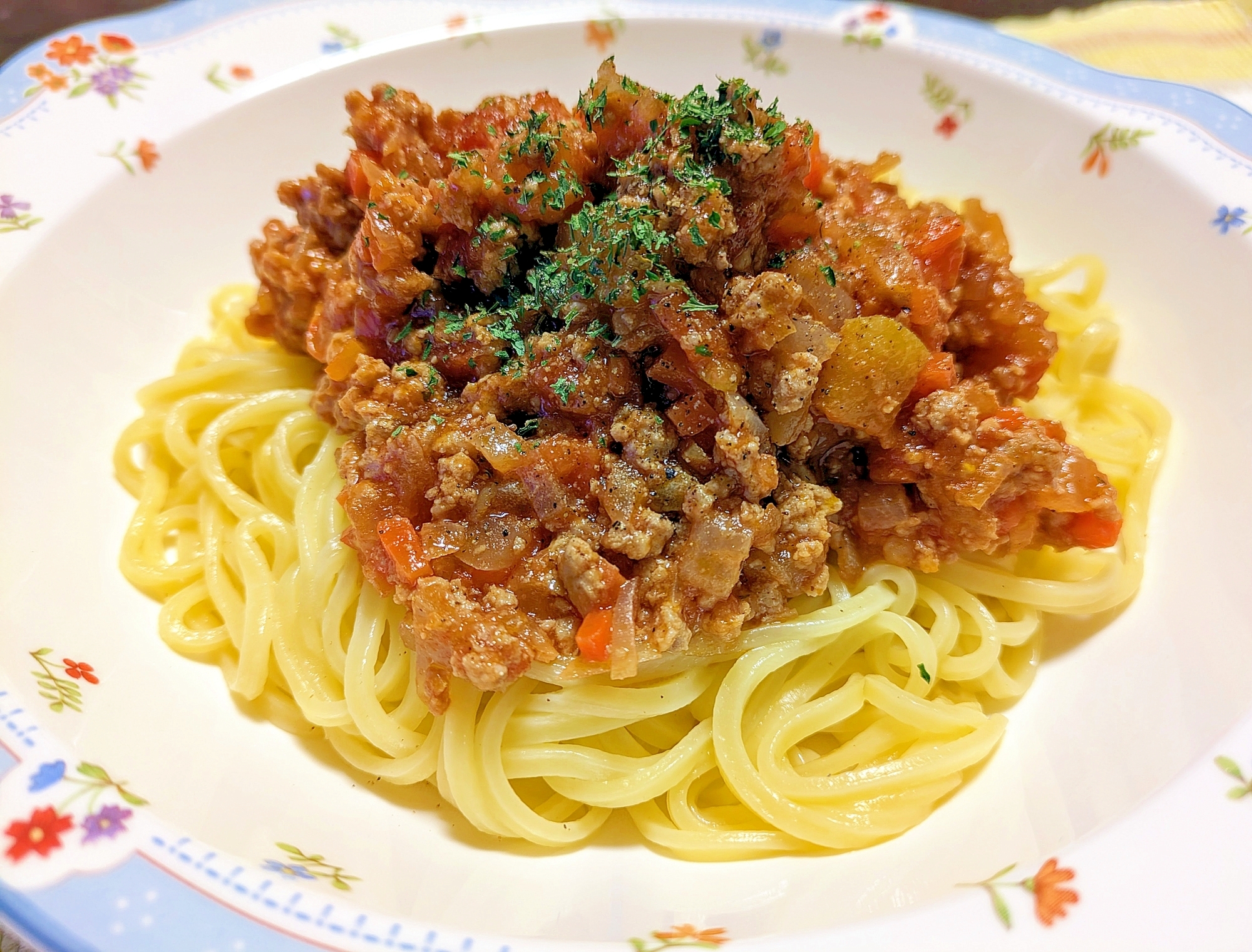 お子さんにも☆リンゴと豚のミートソースパスタ