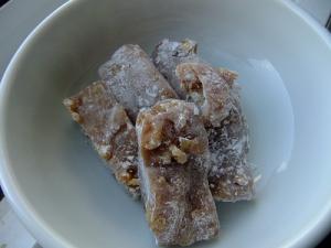 くるみたっぷりくるみ餅。