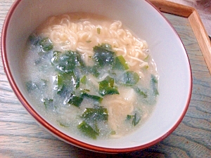 じゃがいもでトロトロインスタントラーメン