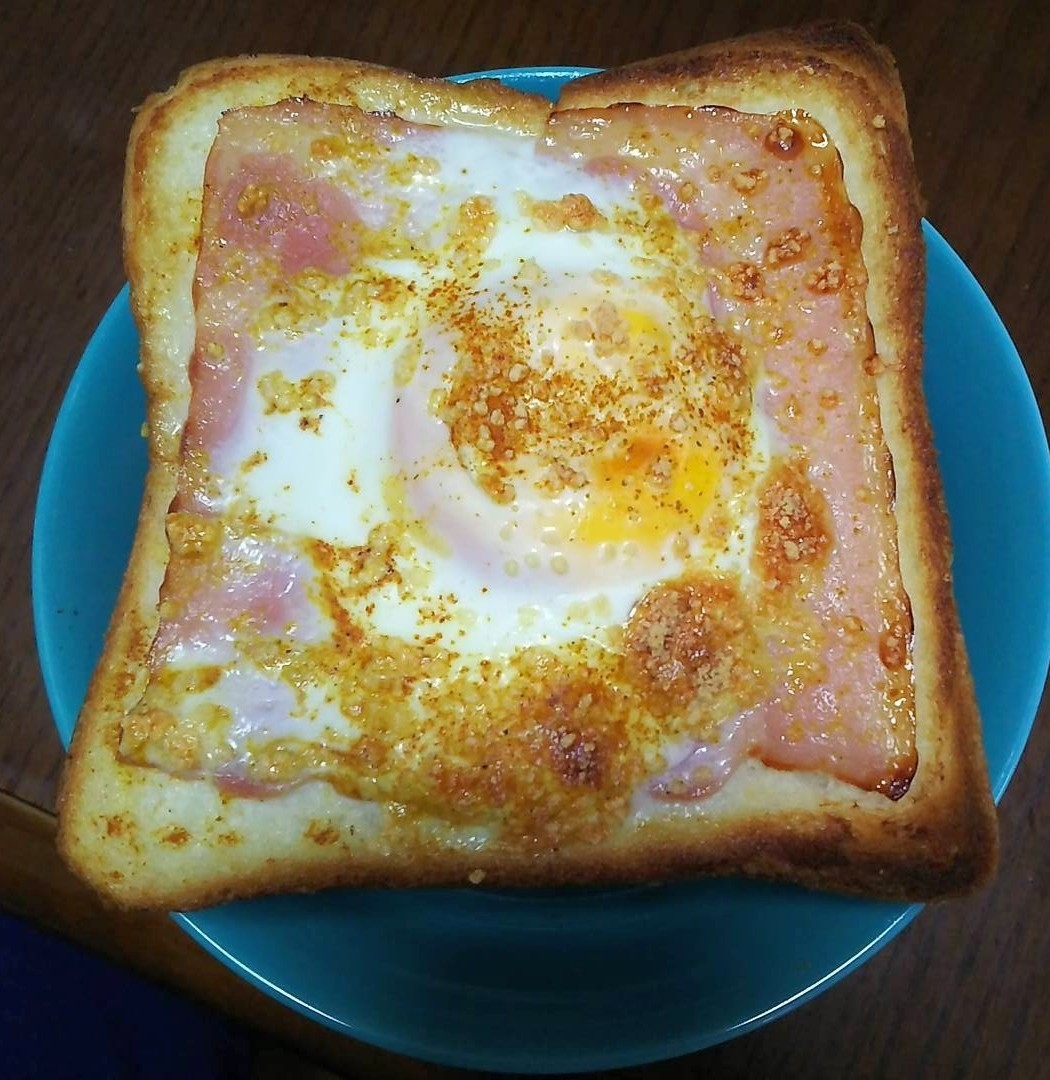 簡単！目玉焼きトースト