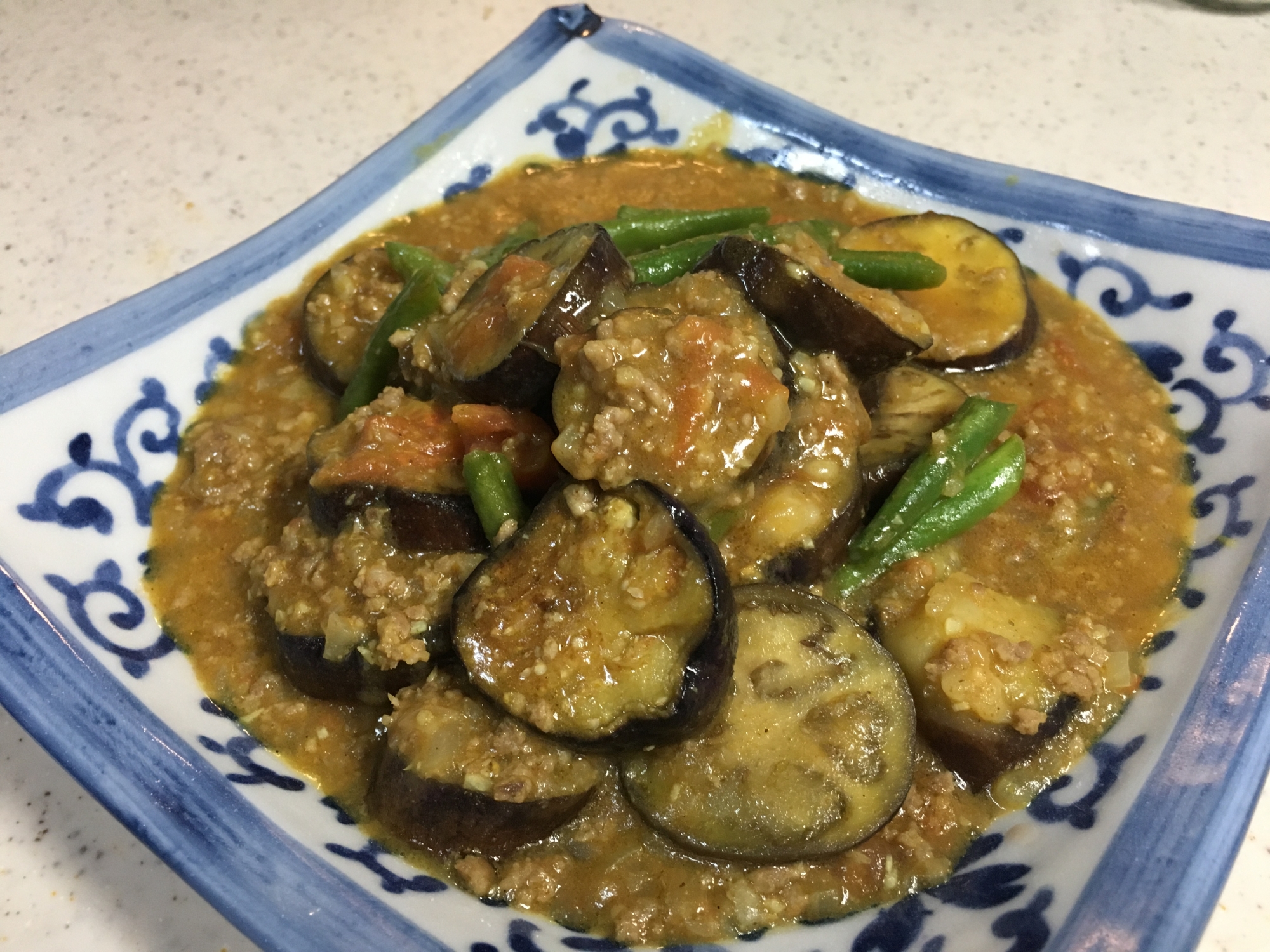 なすとひき肉とトマトのカレー煮