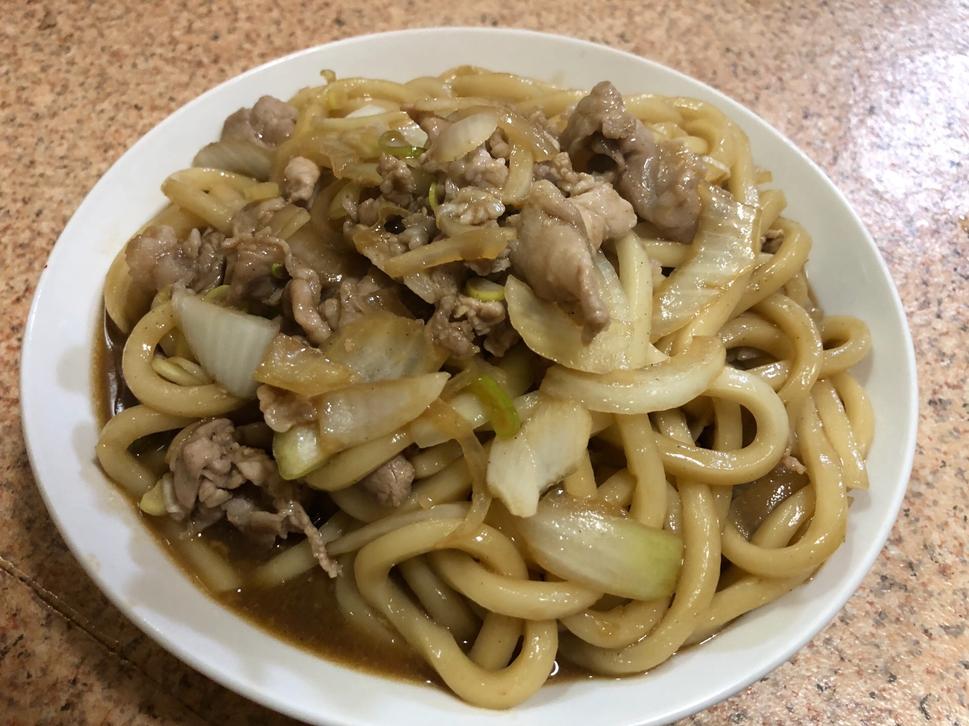 どすこい！肉焼きうどん