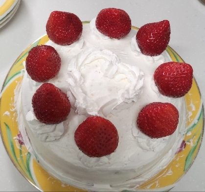 いちごの簡単デコレーションケーキ