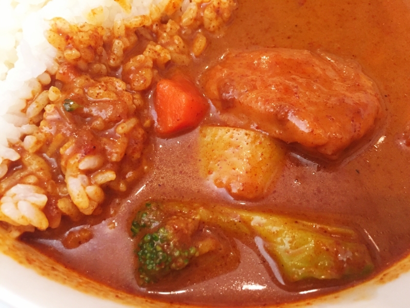 大きめチキンの野菜スープ風カレー