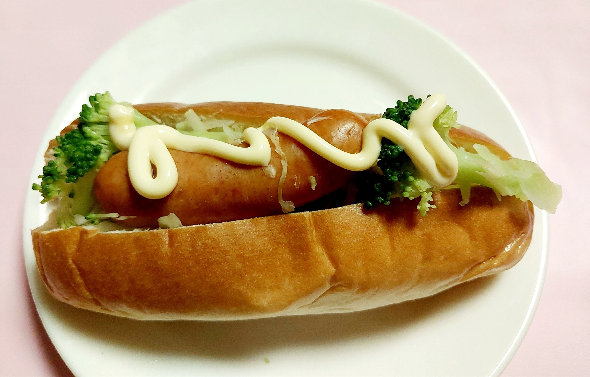 簡単♪ブロッコリーでホットドッグ