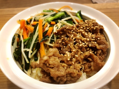 野菜をまとめて炒めるビビンバ丼、斬新で楽ちんで美味しかったです！
これはリピです☆
素敵なレシピをありがとうございます！