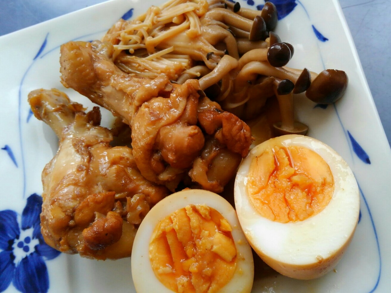 【減塩】中国黒酢で手羽元と卵の煮物