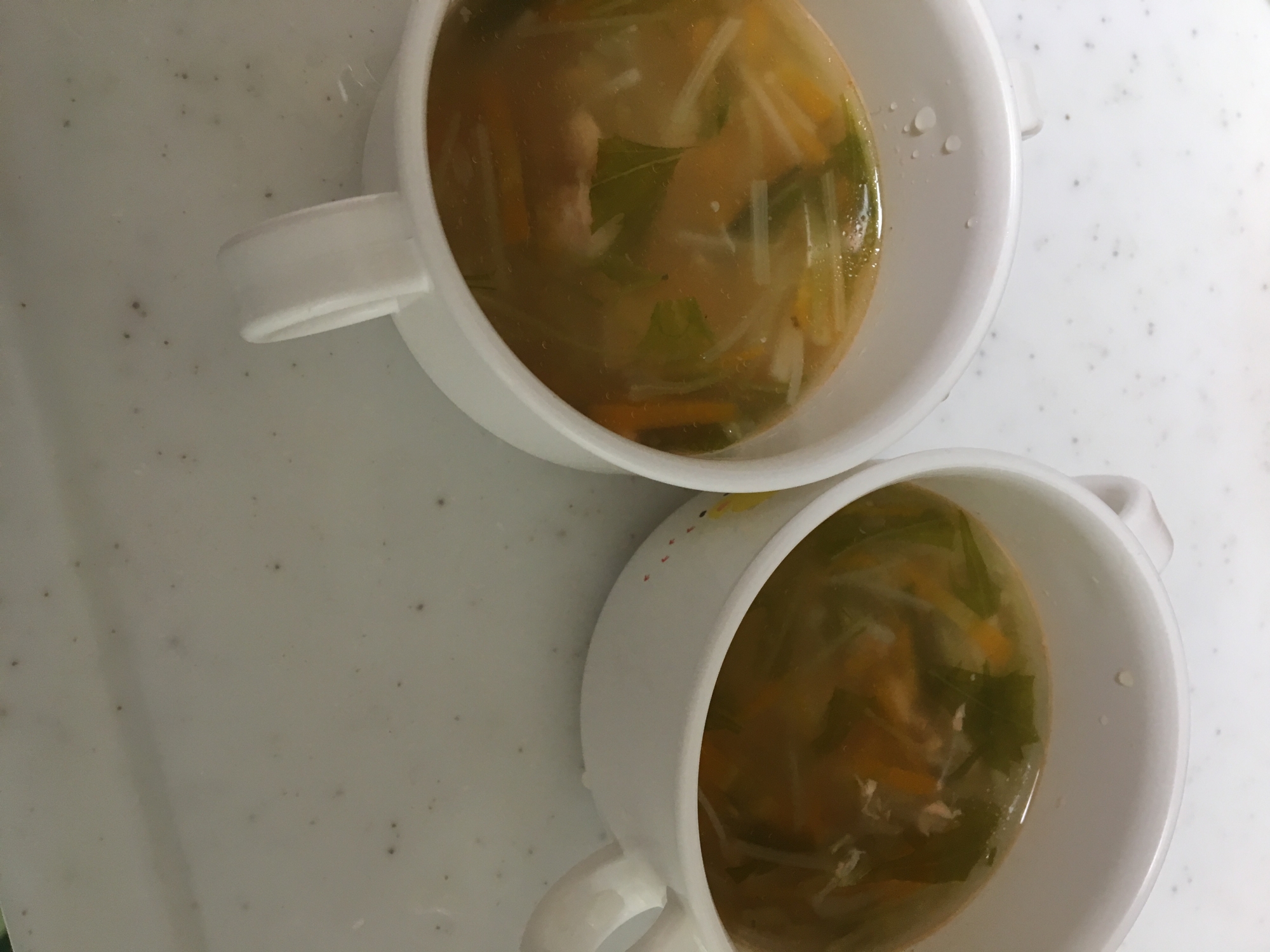 離乳食完了期☆チビ太風邪ひき中☆銀鮭の野菜スープ