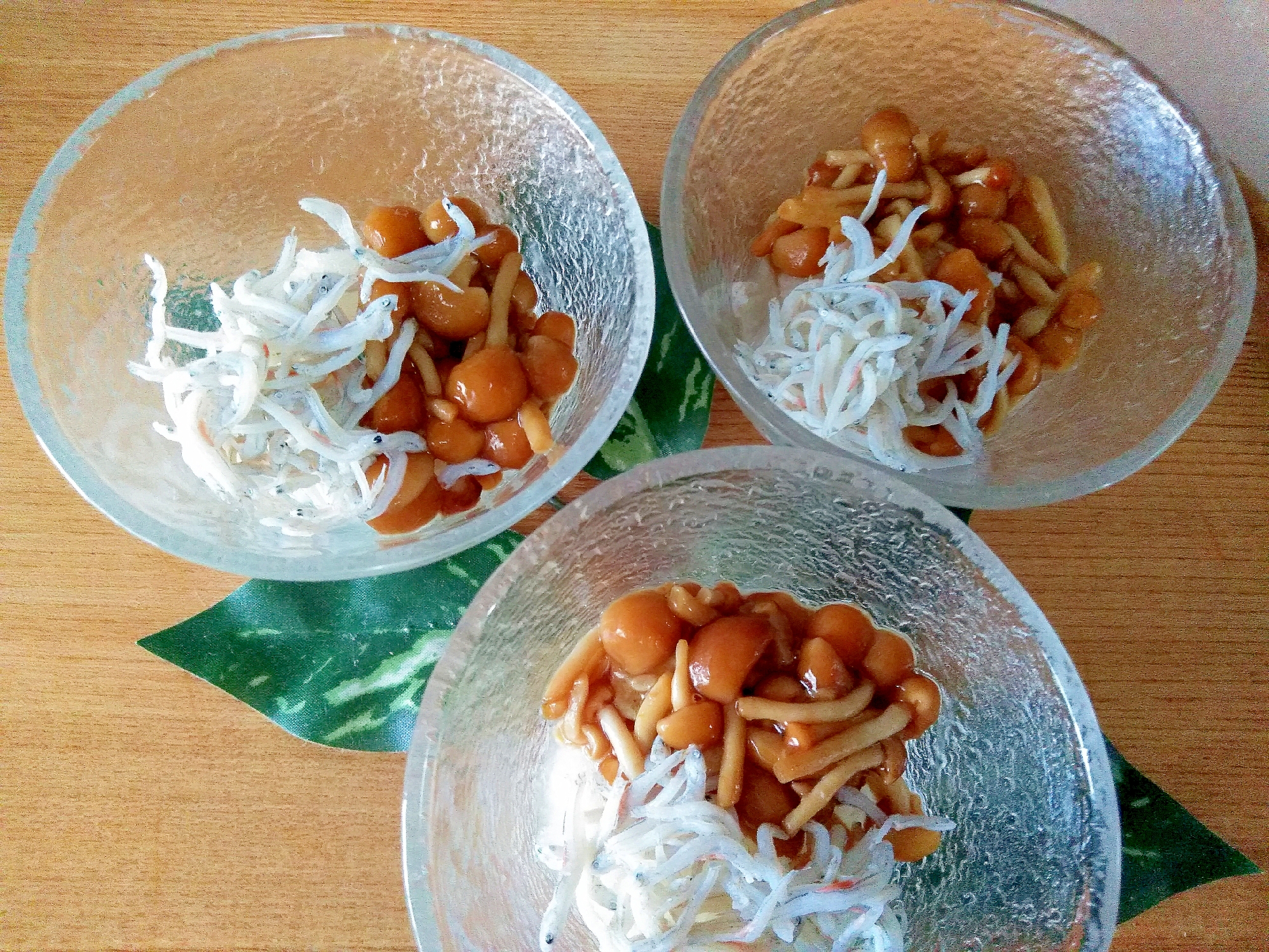 あと1品♪なめこしらすおろし