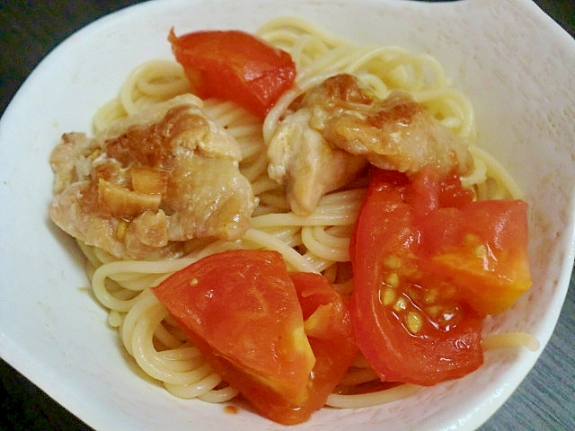 手羽とろとフレッシュトマトのパスタ