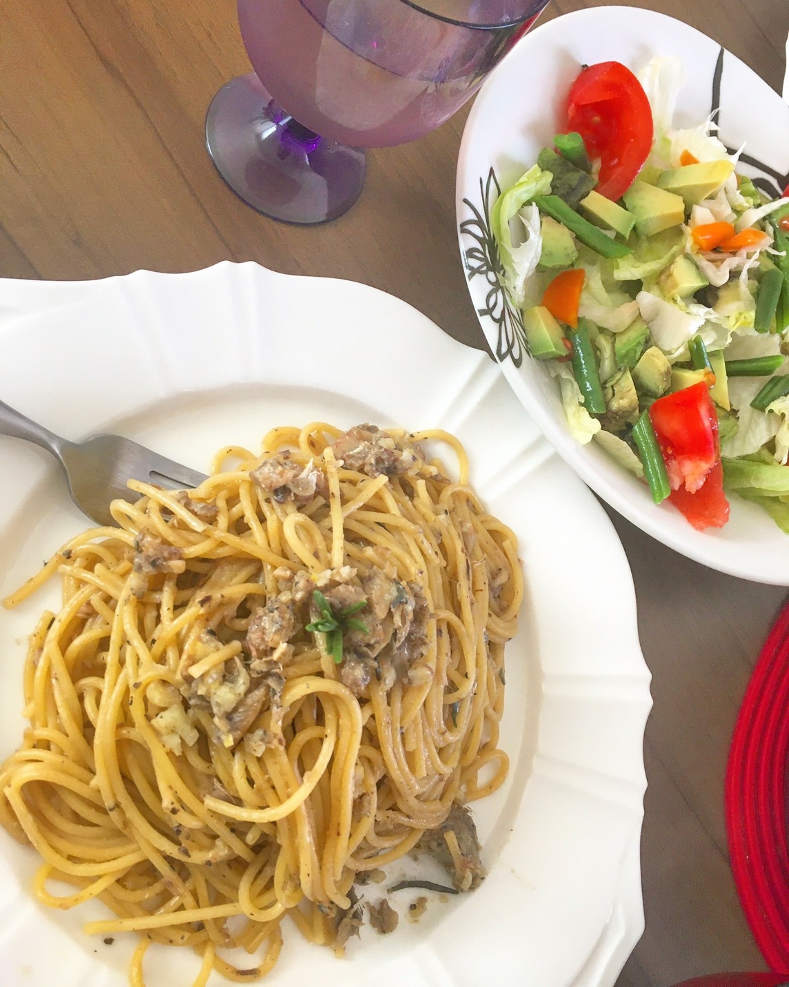 焦がし醤油のオイルサーディン&塩レモンパスタ