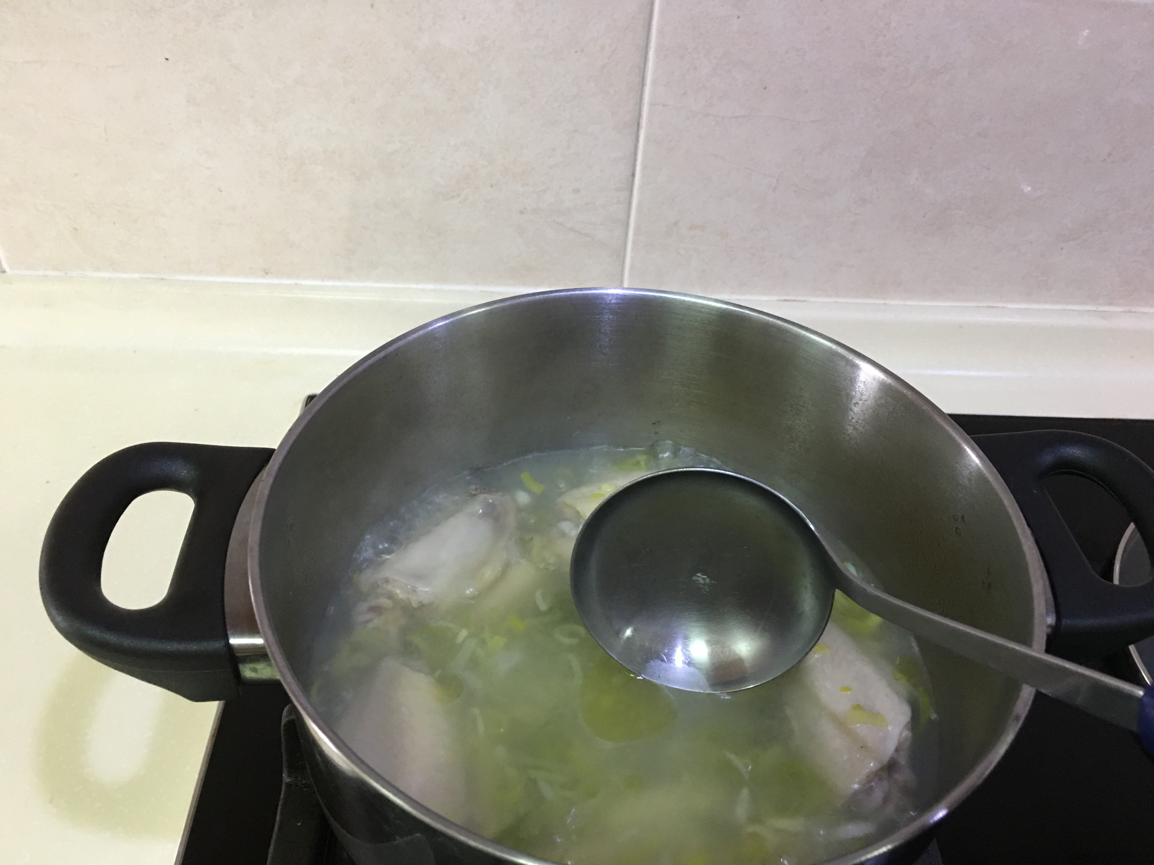 レモングラス入りチキンスープ レシピ 作り方 By マダムそう 楽天レシピ レモングラス入りチキンスープ レシピ 作り方 By マダムそう 楽天レシピ