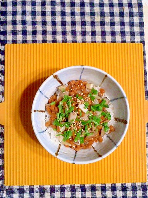 ニシ貝と納豆の丼 レシピ 作り方 By テツオ63 楽天レシピ ニシ貝と納豆の丼 レシピ 作り方 By テツオ63 楽天レシピ