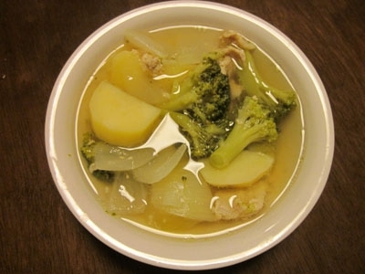 豚バラとジャガイモのスタミナガーリックスープ