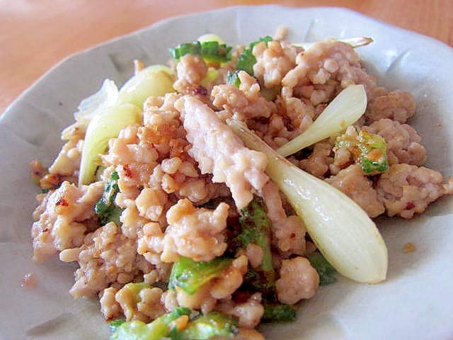 鶏挽肉島ラッキョウゴーヤ味噌炒め