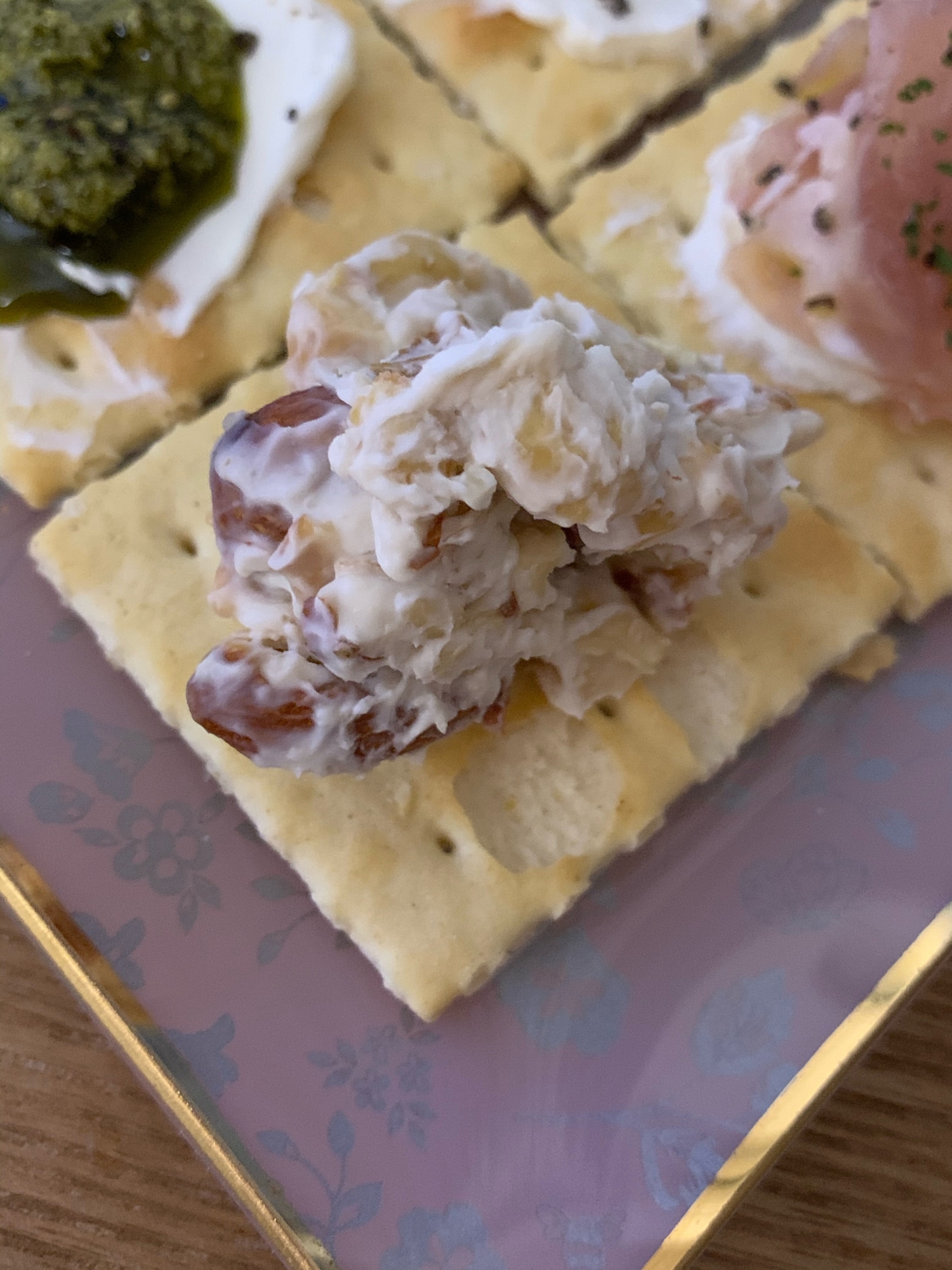 おつまみクラッカー ハニーナッツクリームチーズ レシピ 作り方 By Muusan 楽天レシピ おつまみクラッカー ハニーナッツクリームチーズ レシピ 作り方 By Muusan 楽天レシピ