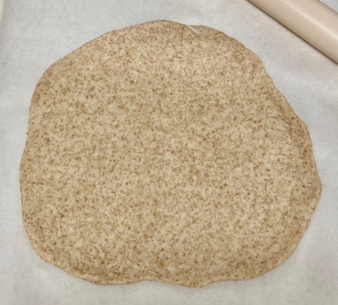 冷凍保存もOK! いつでも使える全粒粉の☆ピザ生地