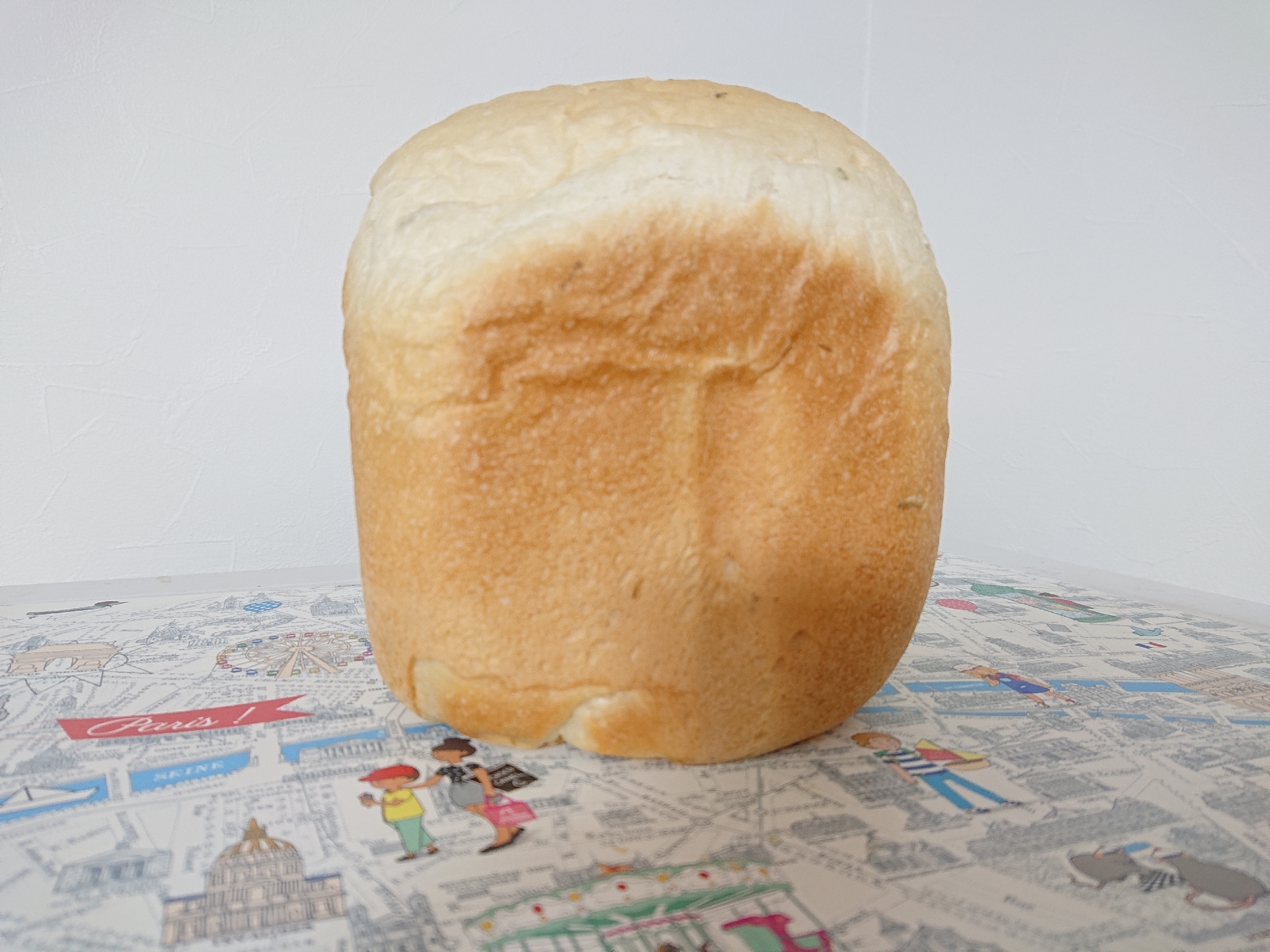 HBで作る★マヨネーズ×ローズマリー食パン