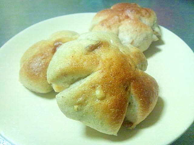 ひと手間かけて♪もちもちくるみパン