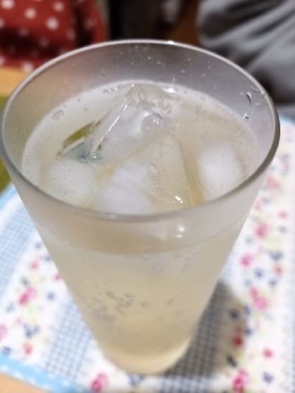 やさしい 柚子ハイボール レシピ 作り方 By Kayanezumi327 楽天レシピ
