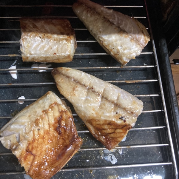 鯖の塩漬けおつまみグリル焼き レシピ 作り方 By へんてこへんてこママ 楽天レシピ 鯖の塩漬けおつまみグリル焼き レシピ 作り方 By へんてこへんてこママ 楽天レシピ