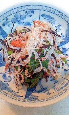 カニかまと小松菜、ひじきのサラダ