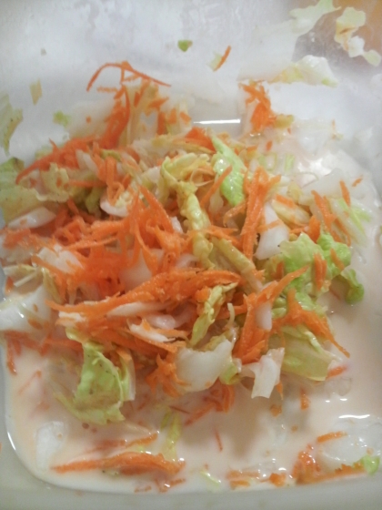 白菜とにんじんの和風コールスローサラダ