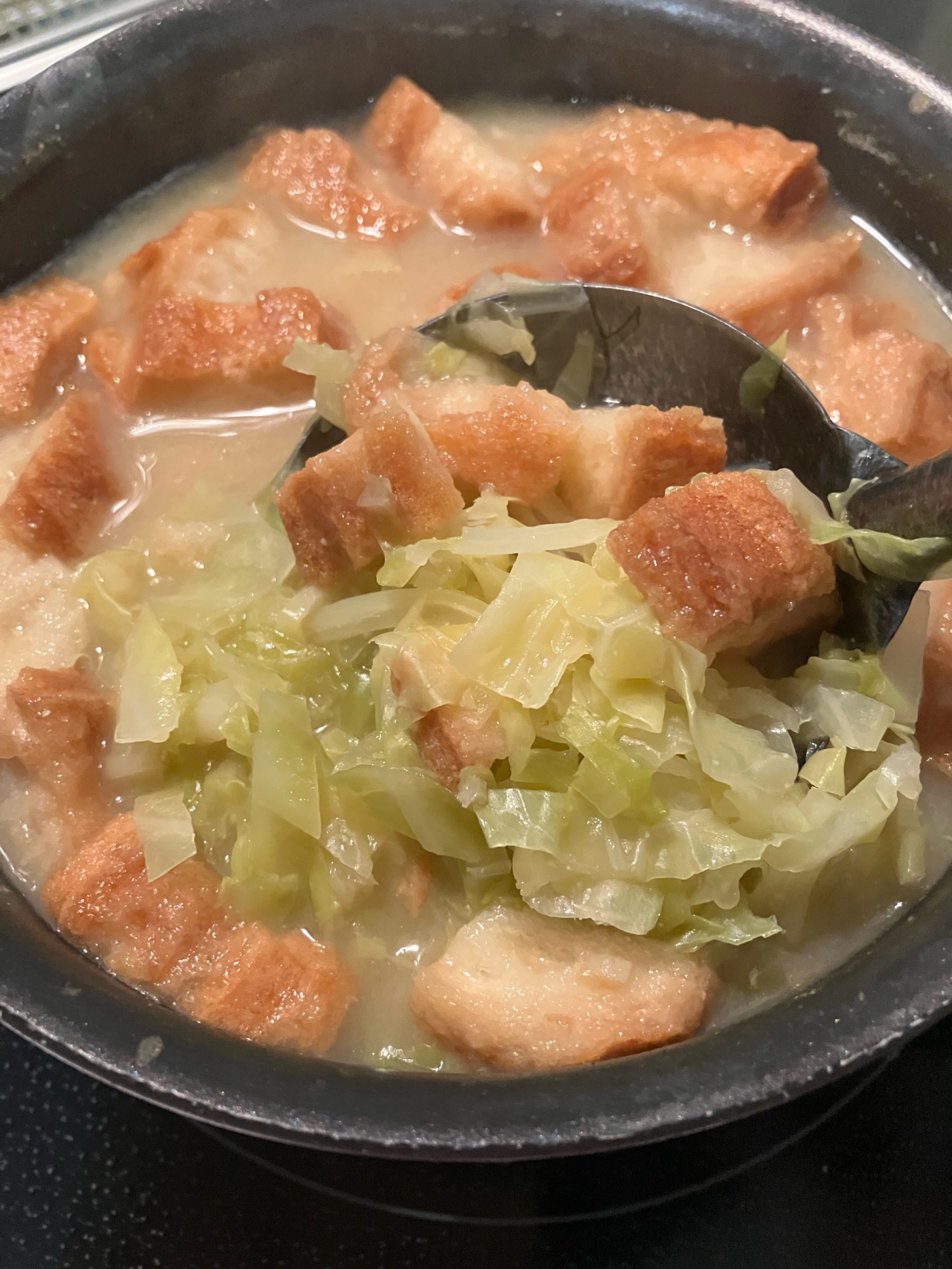 仙台麩とキャベツの味噌汁