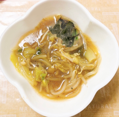 お月見だんごさん♪もやしがメインになりました ꒰ > ᢦ < ᷅ू꒱♡野菜たっぷり優しい味わいですෆ˚*健康的で嬉しいメニューですね♡(´ ᴗ ` )ෆ˚*