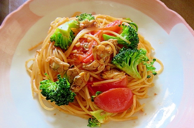 あさりと野菜のパスタ