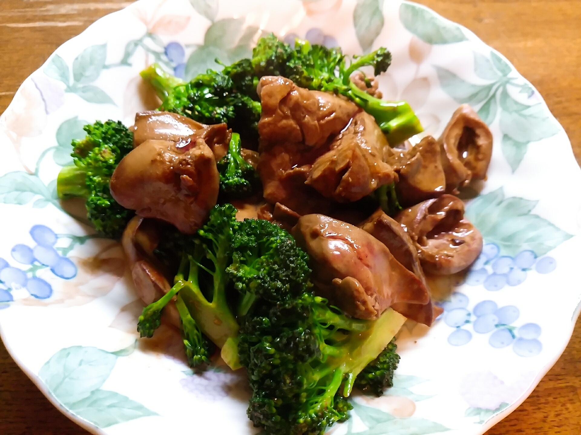 鶏レバーとブロッコリーの焼き肉のタレ炒め