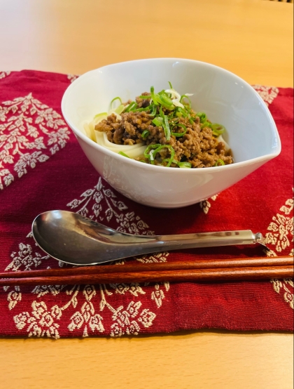 台湾ローカル飯『炸醤麺（ジャージャンミェン）』