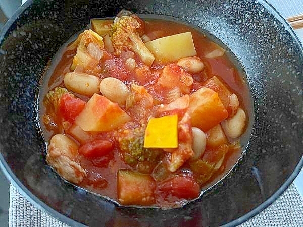 彩り夏野菜のポークビーンズ